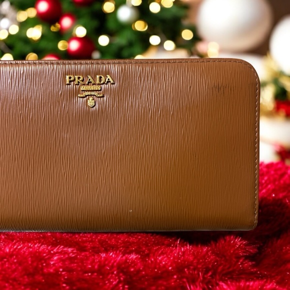 🌟Prada Saffinao Zip Around Wallet🌟 - Picture 3 of 12
